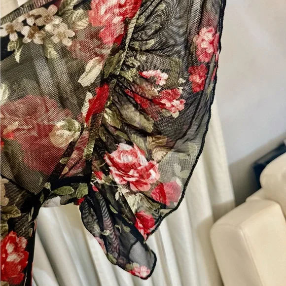 Floral Off-Shoulder Dress - Picture 4 of 5